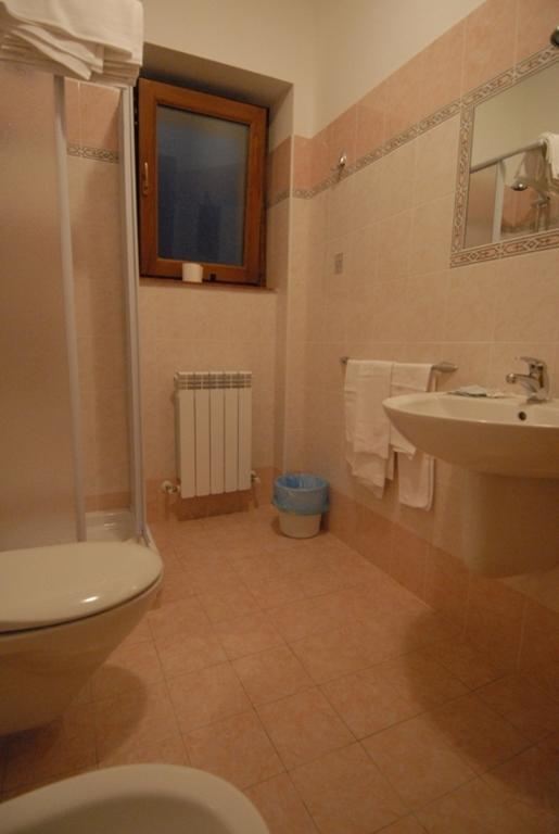 Le Antiche Torri Bed and Breakfast Pescasseroli Exteriör bild