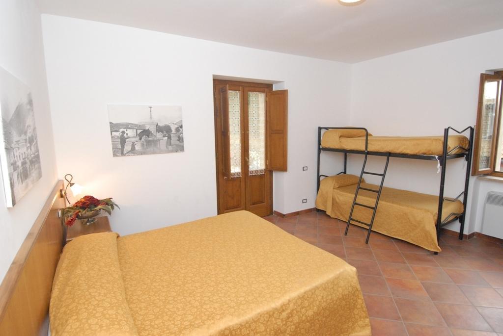 Le Antiche Torri Bed and Breakfast Pescasseroli Exteriör bild